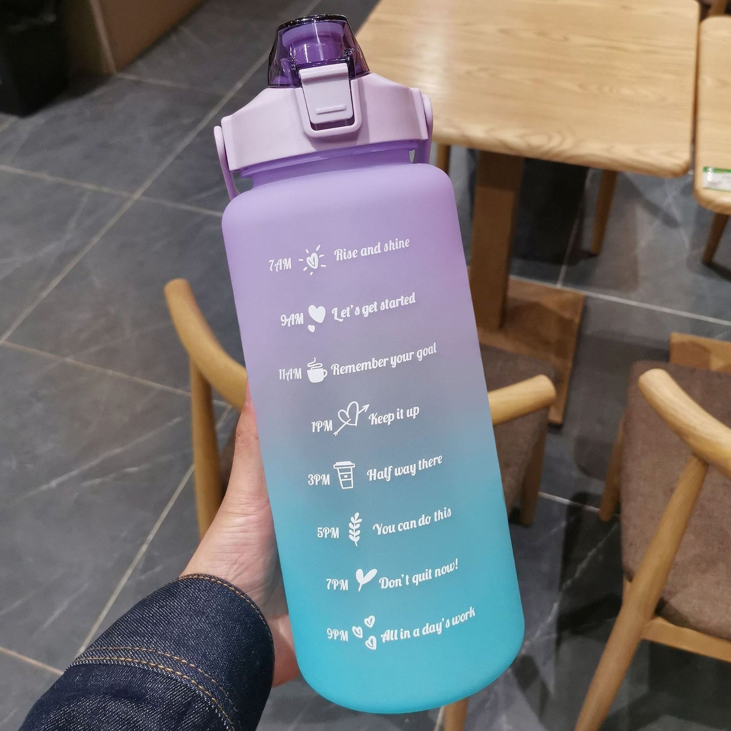 New Large Capacity Water Bottle With Straw Gradient Frosted Outdoor Plastic Cup Fitness Sports Anti-Fall Scale Water Cup